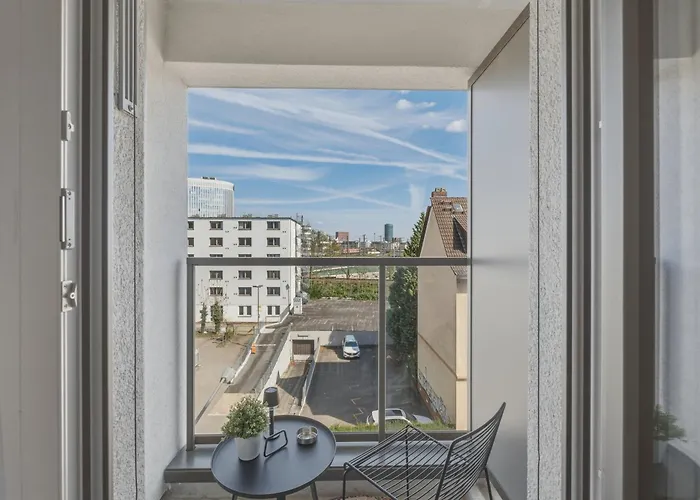 Business With Skyline View With Parking Space Frankfurt am Main